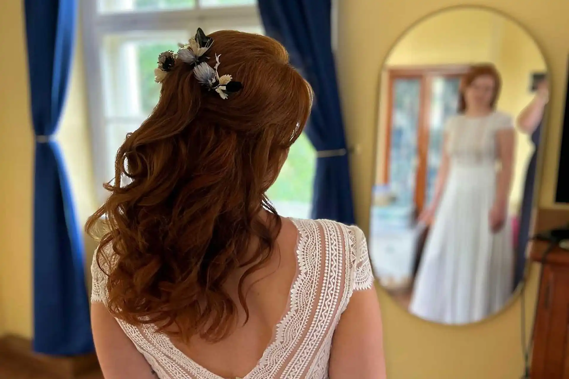 Friseursalon Lengert - (Inhaberin Friseurmeisterin Susanne Weinrich) Schönheit beginnt mit Selbstbewusstsein und einer guten Friseurin. - Unsere Leistungen Alles für Ihr perfektes Styling. Brautservice, Make-up & Eventstyling